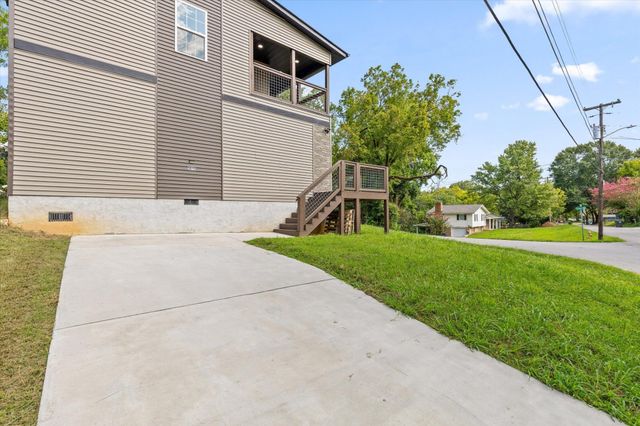 3915 Meadow Lane, Chattanooga, TN 37406