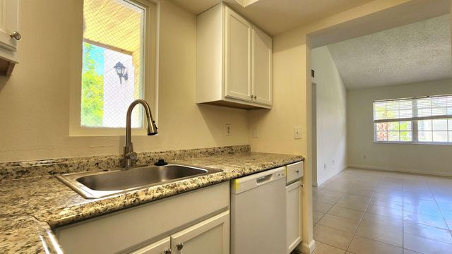1610 SE Green Acres Circle Q-202, Port St Lucie, FL 34952