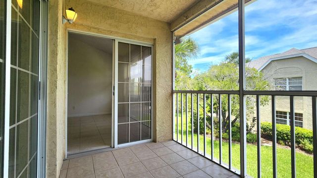 1610 SE Green Acres Circle Q-202, Port St Lucie, FL 34952