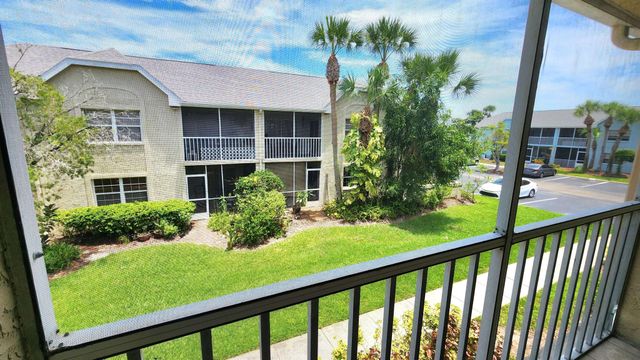 1610 SE Green Acres Circle Q-202, Port St Lucie, FL 34952