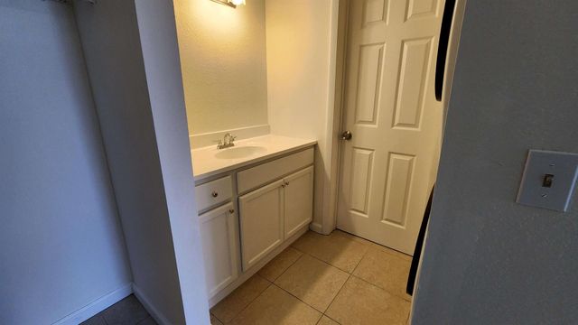 1610 SE Green Acres Circle Q-202, Port St Lucie, FL 34952