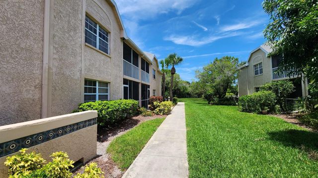 1610 SE Green Acres Circle Q-202, Port St Lucie, FL 34952