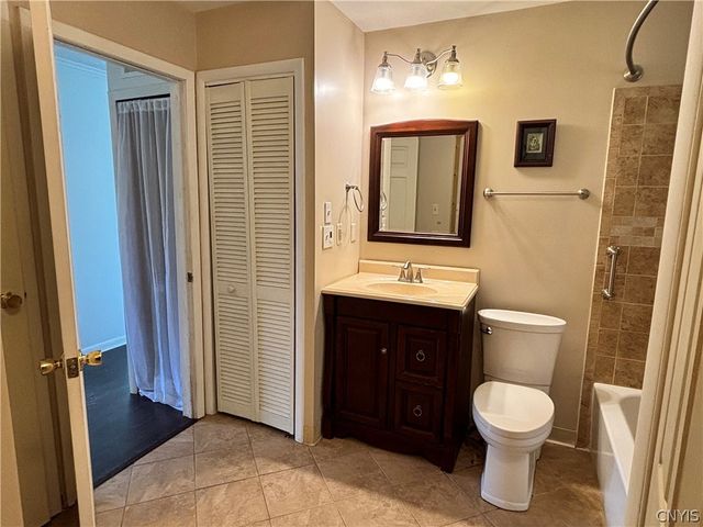 203 Leopold Blvd, Van Buren, NY 13209