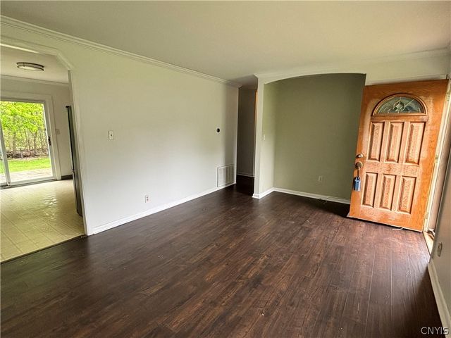 203 Leopold Blvd, Van Buren, NY 13209