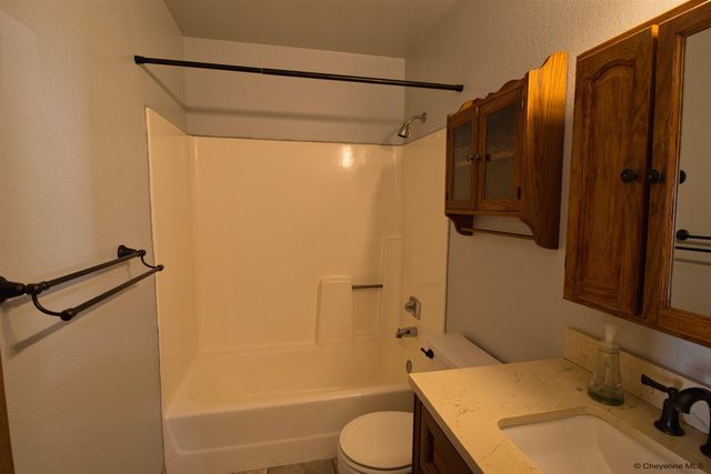 3315 DEAN PAUL DR, Cheyenne, WY 82009