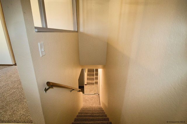 3315 DEAN PAUL DR, Cheyenne, WY 82009