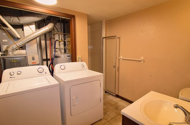 3315 DEAN PAUL DR, Cheyenne, WY 82009