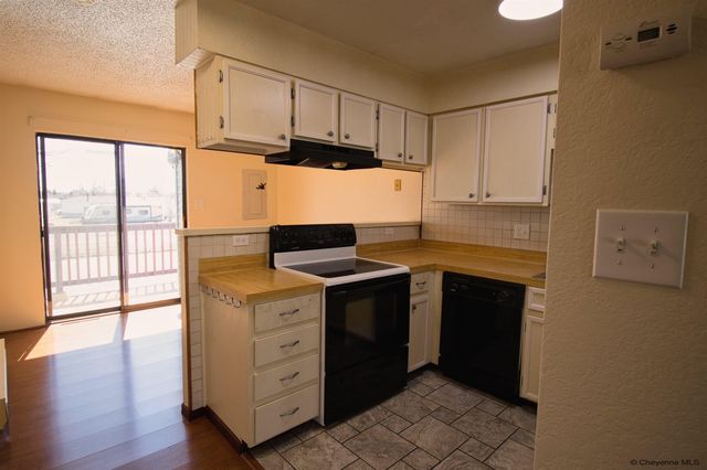 3315 DEAN PAUL DR, Cheyenne, WY 82009