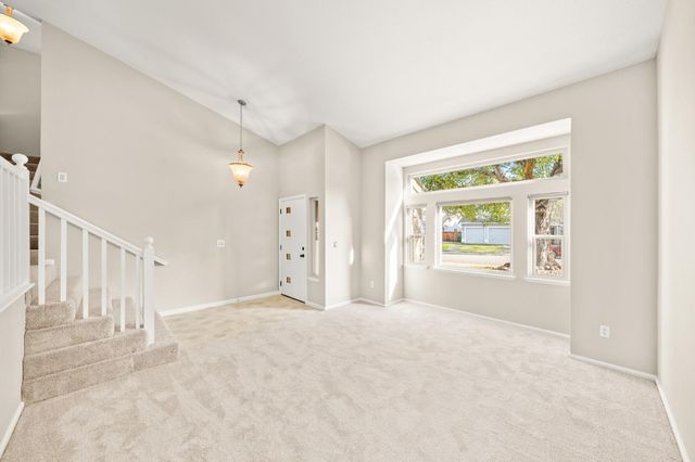 385 Hatteras Way, Sacramento, CA 95831