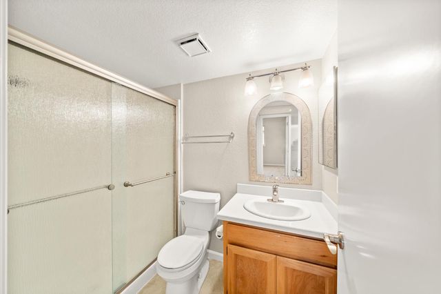 385 Hatteras Way, Sacramento, CA 95831