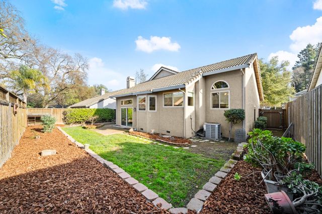 385 Hatteras Way, Sacramento, CA 95831