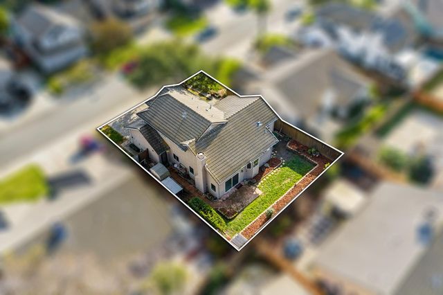 385 Hatteras Way, Sacramento, CA 95831