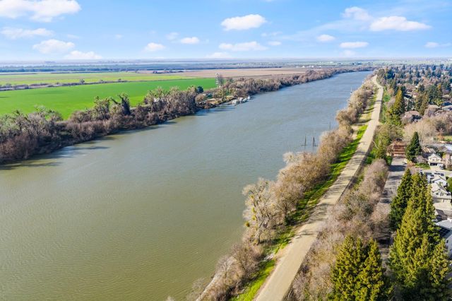 385 Hatteras Way, Sacramento, CA 95831