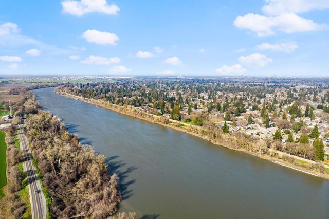 385 Hatteras Way, Sacramento, CA 95831