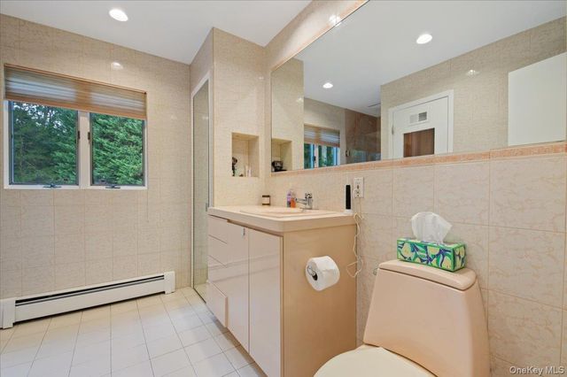 7 Faulkner Lane, Dix Hills, NY 11746