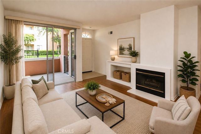 707 Solvay Aisle, Irvine, CA 92606