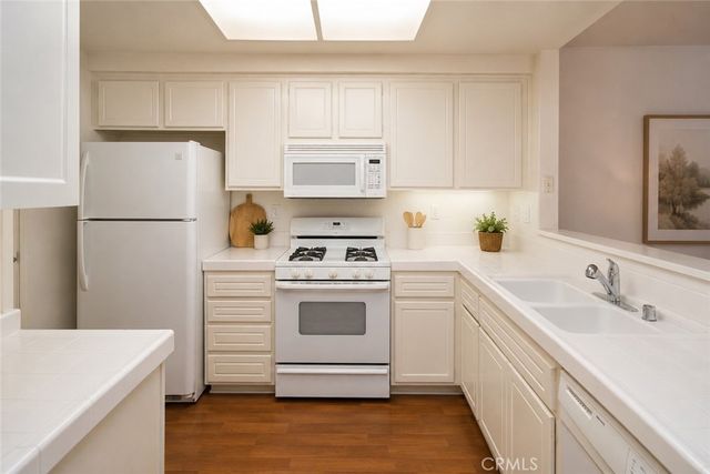707 Solvay Aisle, Irvine, CA 92606
