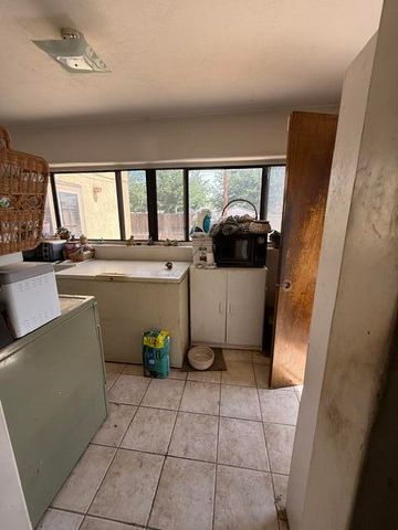 1353 SAN LORENZO Avenue NW, Albuquerque, NM 87107