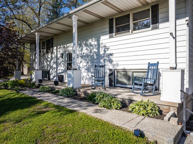 5522 E 989 N, Demotte, IN 46310