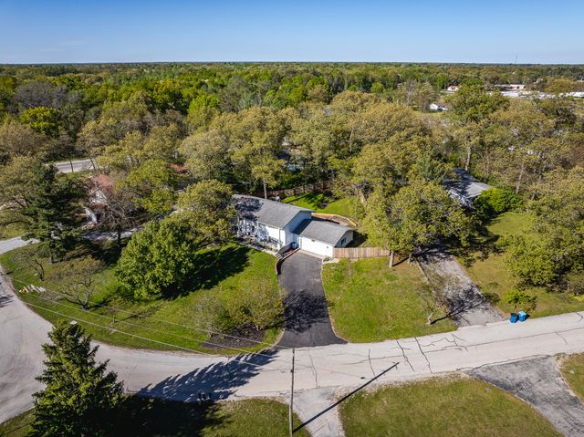 5522 E 989 N, Demotte, IN 46310