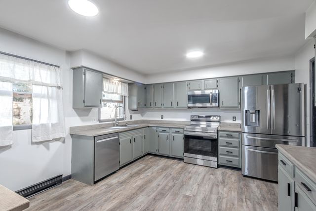 5522 E 989 N, Demotte, IN 46310