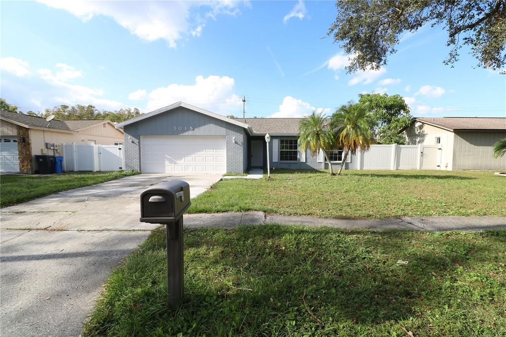 5018 OAKSHIRE DRIVE, Tampa, FL 33625