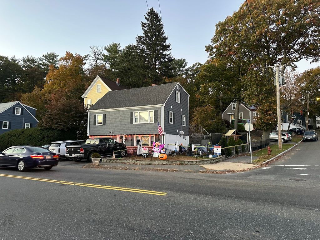 531 Walnut St, Lynn, MA 01905