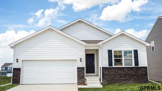 8359 S 176th Avenue, Omaha, NE 68137