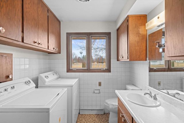 231 S 5th STREET, Cedar Grove, WI 53013