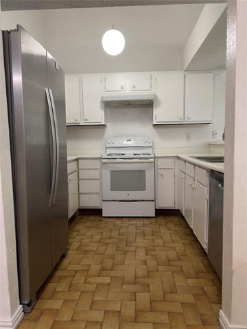 12676 Newbrook Drive, Houston, TX 77072