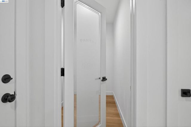 912 914 61st Street, Oakland, CA 94608