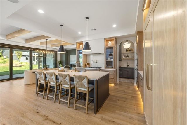 17016 Rosehill Street, Overland Park, KS 66221