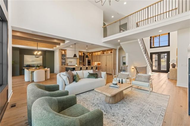 17016 Rosehill Street, Overland Park, KS 66221
