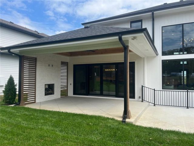 17016 Rosehill Street, Overland Park, KS 66221