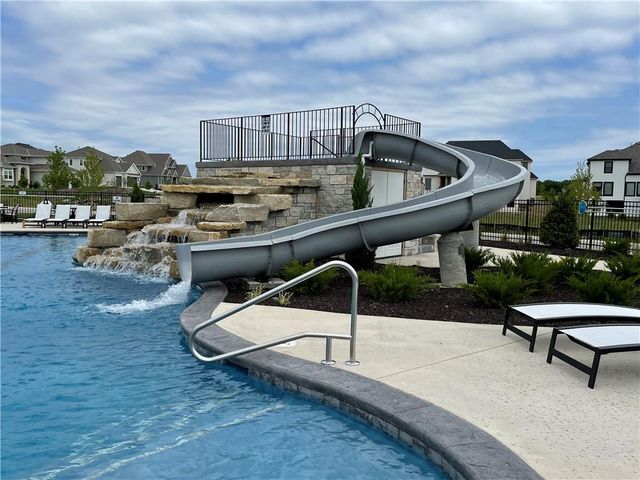 17016 Rosehill Street, Overland Park, KS 66221