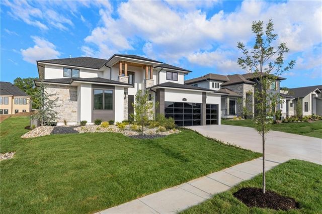 17016 Rosehill Street, Overland Park, KS 66221
