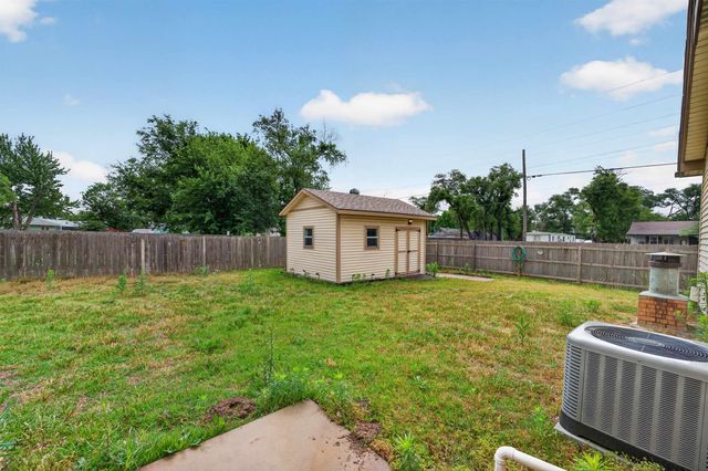 5554 S Malpaso St, Wichita, KS 67217