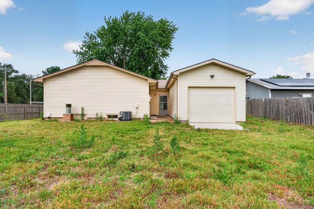 5554 S Malpaso St, Wichita, KS 67217
