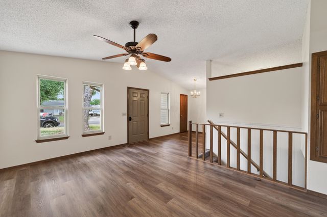 5554 S Malpaso St, Wichita, KS 67217
