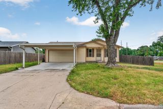 5554 S Malpaso St, Wichita, KS 67217