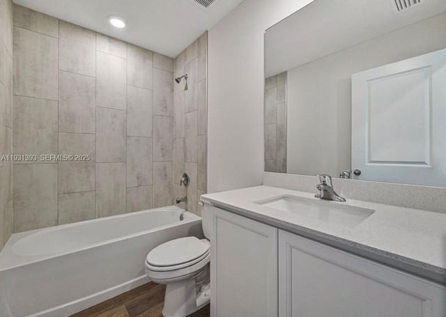 861 WINWOOD CIRCLE, Fort Myers, FL 33913