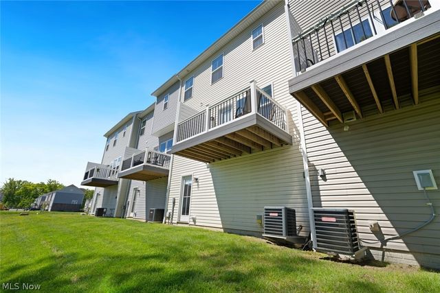 1423 Chateau Place, Avon, OH 44011