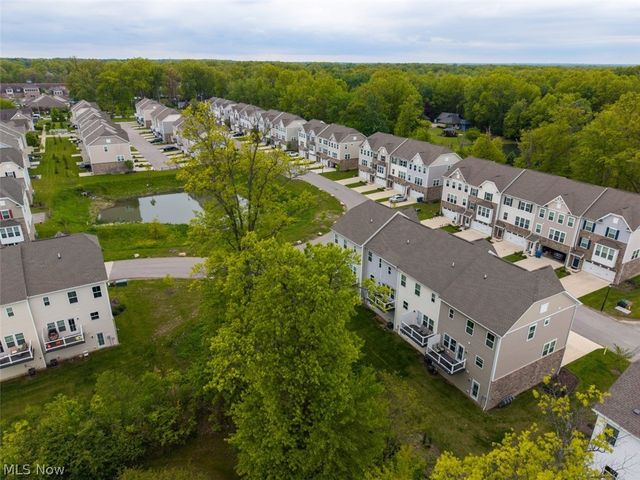 1423 Chateau Place, Avon, OH 44011