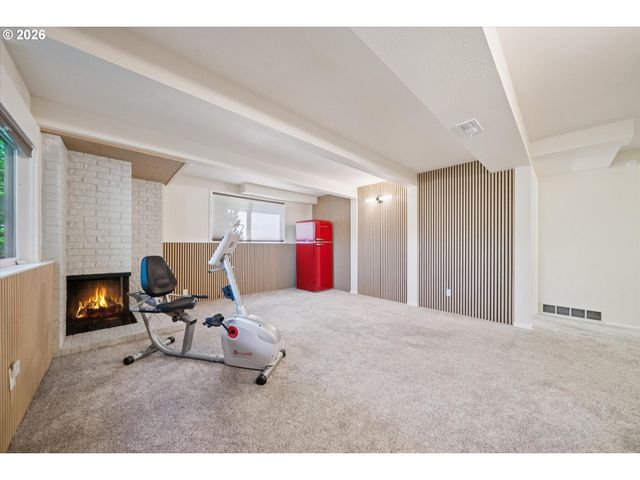 14622 Ne ROSE Pkwy, Portland, OR 97230