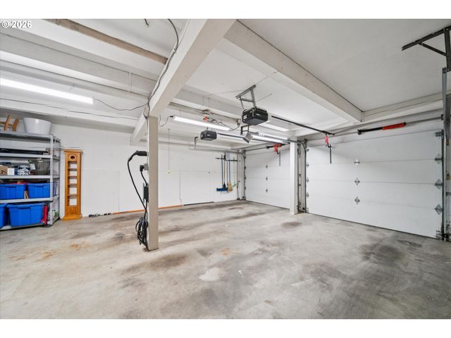 14622 Ne ROSE Pkwy, Portland, OR 97230