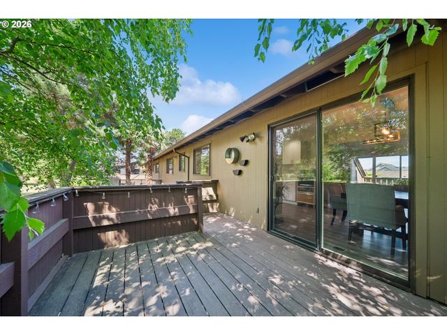 14622 Ne ROSE Pkwy, Portland, OR 97230