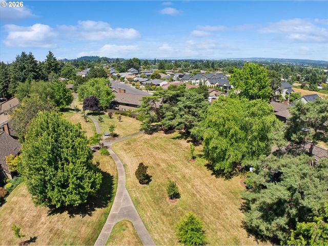 14622 Ne ROSE Pkwy, Portland, OR 97230