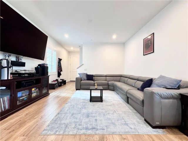 16066 Carrara Lane, Fontana, CA 92336