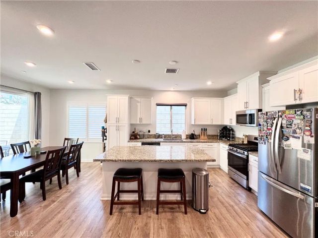 16066 Carrara Lane, Fontana, CA 92336
