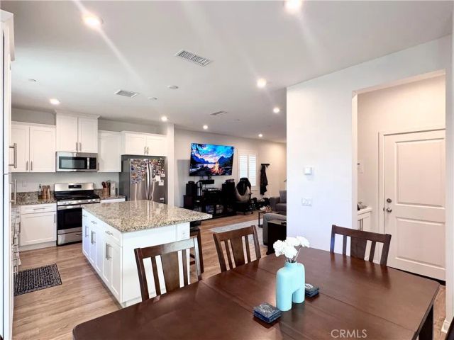 16066 Carrara Lane, Fontana, CA 92336